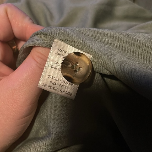 beautiful olive green maxi dress button down. - Picture 7 of 8